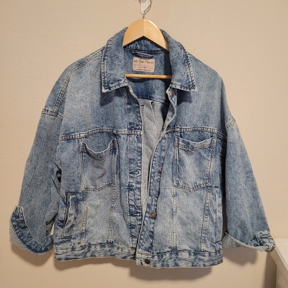 FREE PEOPLE denim jacket size medium new w/o tags - Picture 1 of 5